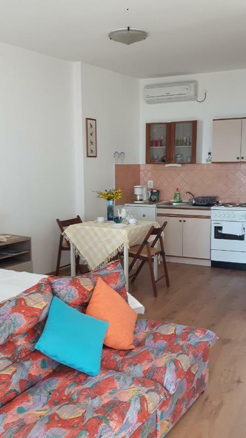 Studio Apartment Maria セニ エクステリア 写真