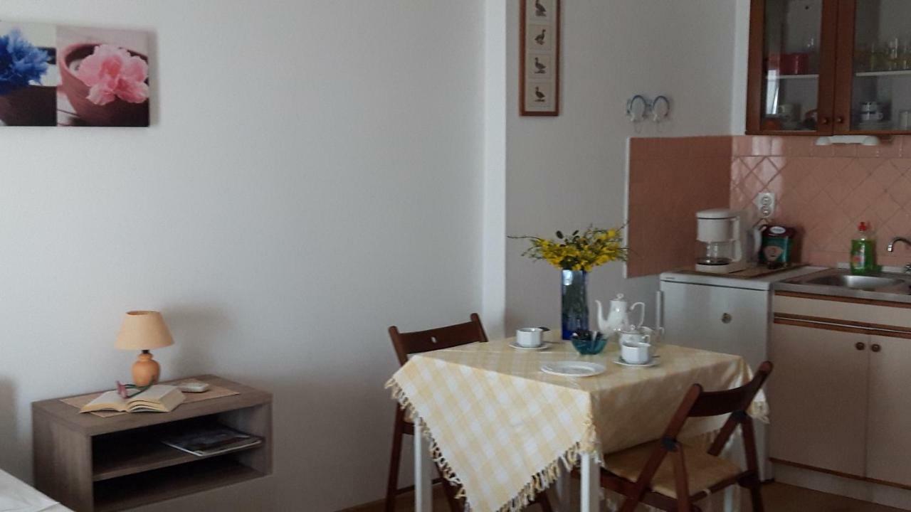 Studio Apartment Maria セニ エクステリア 写真